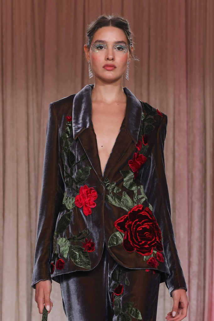 Relaxed silk velvet with embroidered velvet flower detailing creating an effortless beauty.